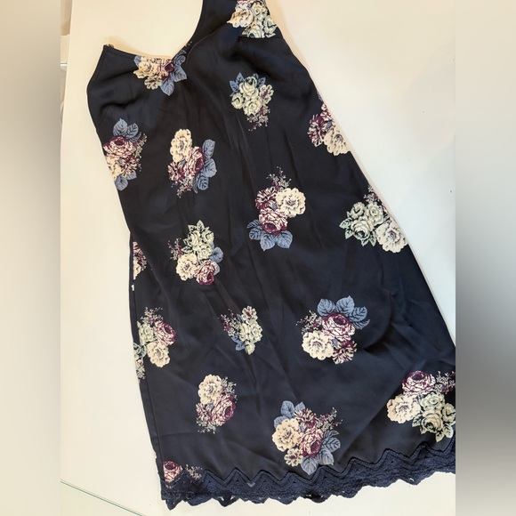 Xhilaration Black slip with Cream and Purple Floral - Picture 1 of 4